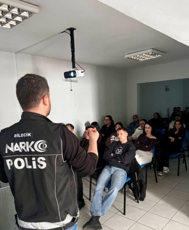 Bilecik’te NARKOREHBER eğitimi
