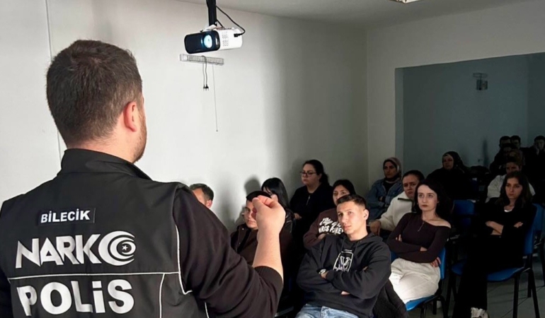 Bilecik’te NARKOREHBER eğitimi