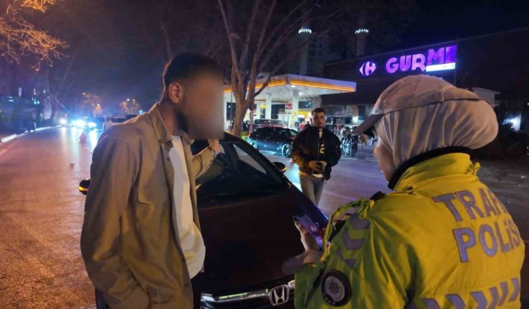 Kadıköy’de sunrooftan çıkan genç: "Üzerine çıkalım diye yapmışlar"