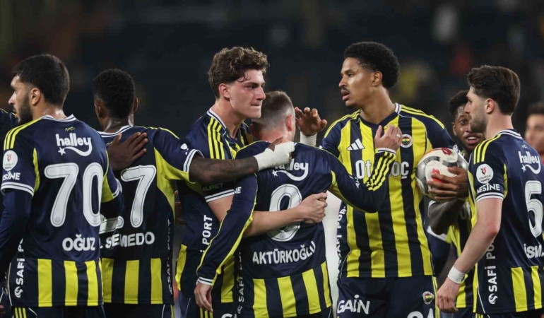 Fenerbahçe, sezonu 74 puanda tamamladı