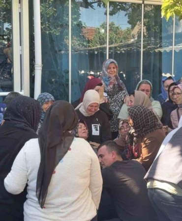 Bayram ziyaretine geldiği köyde öldürülen yazar Öztürk son yolculuğuna uğurlandı