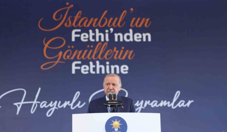 Cumhurbaşkanı Erdoğan, “İstanbul’un fethi dünyanın gözbebeği bir şehirde karanlığın aydınlığa tebdilidir”