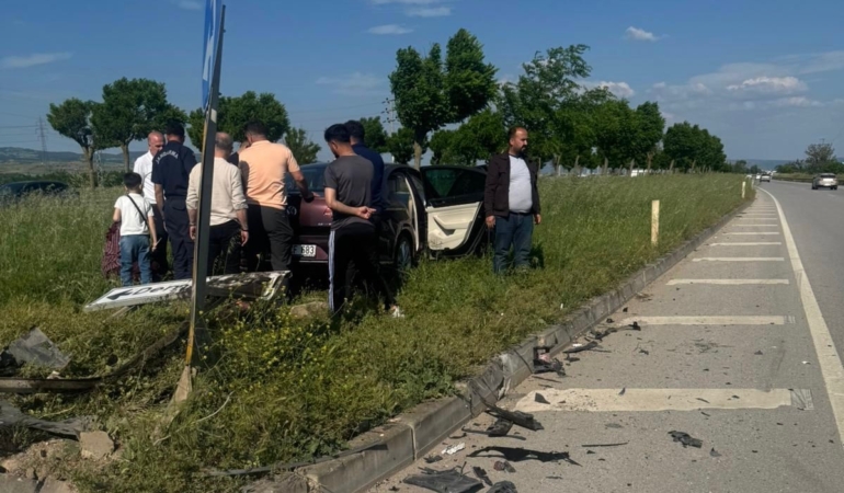 (Düzeltme) Yenişehir’de trafik kazası: 3 yaralı