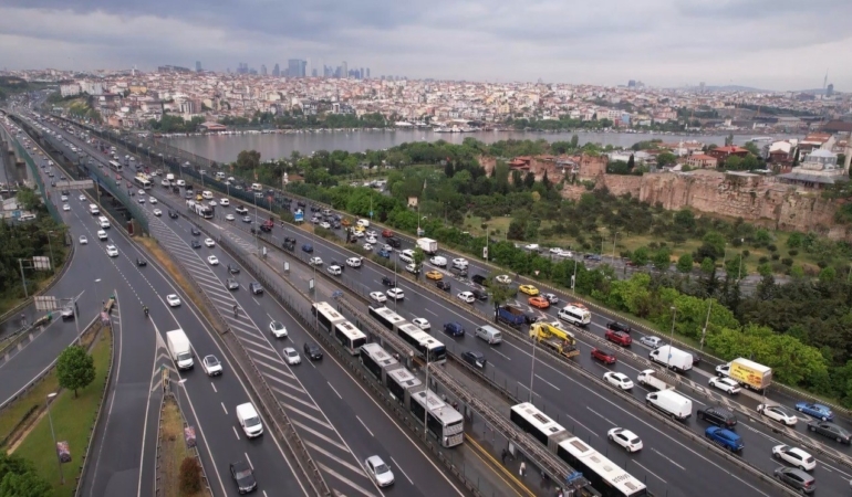 İstanbul’da yağmur ve maç trafiği