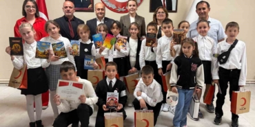 Edirneli minik yazarlardan Filistinli çocuklara 54 bin 345 TL destek