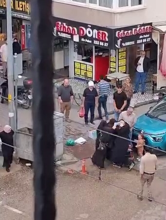 Bursa’da dilencilerin ’yer kavgası’ kamerada