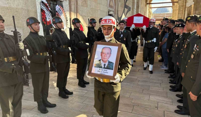 Edirne’de Kıbrıs Gazisi Celal Koç son yolculuğuna uğurlandı