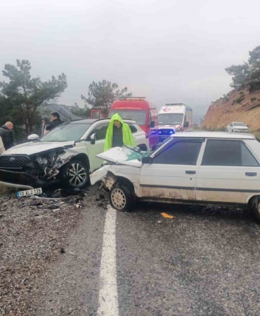 Havran’da iki otomobil çarpıştı: 1 yaralı