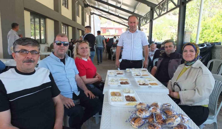 Balıkesir’de Karadere hayrı 3 bin kişiyi buluşturdu