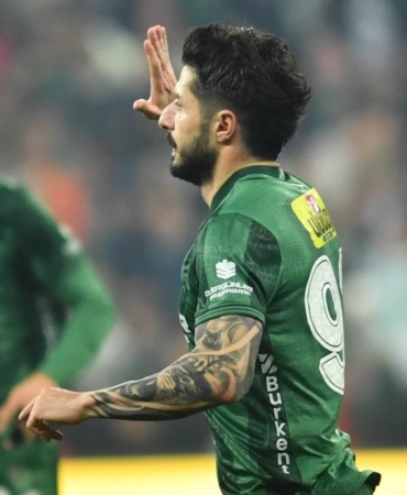 Bursaspor’da iç transfer: Barış Gök ile yola devam