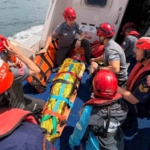 Yalova açıklarında gemide yaralanan personel tahliye edildi