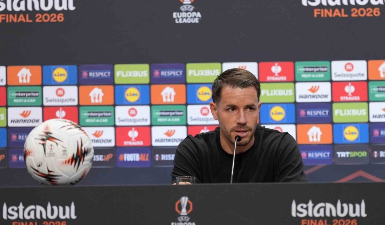 Christian Günter: “Günün sonuna kupayı kaldırmak istiyoruz”