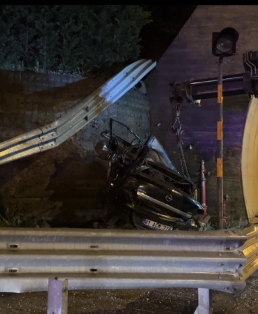 Kuzey Marmara’da otomobil tünel girişine saplandı: 1 ölü