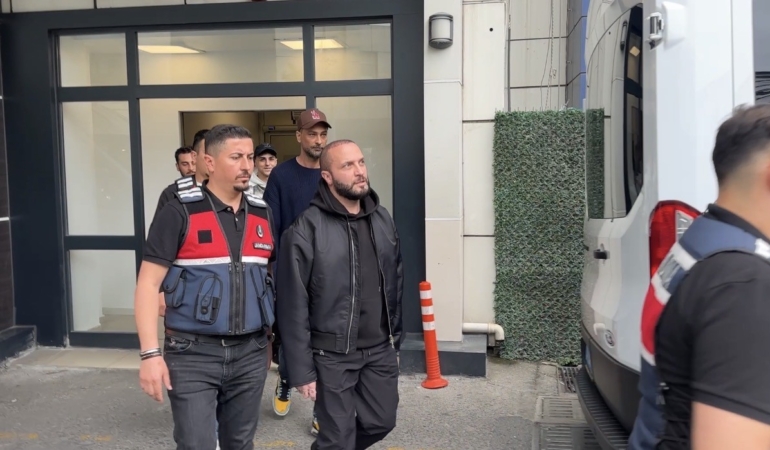 Uyuşturucu soruşturmasında gözaltına alınan ünlüler sağlık kontrolünden geçirildi