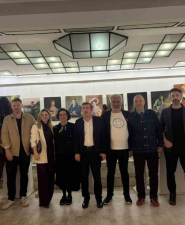Genç sanatçılar eserlerini karekodla dijitale taşıdı