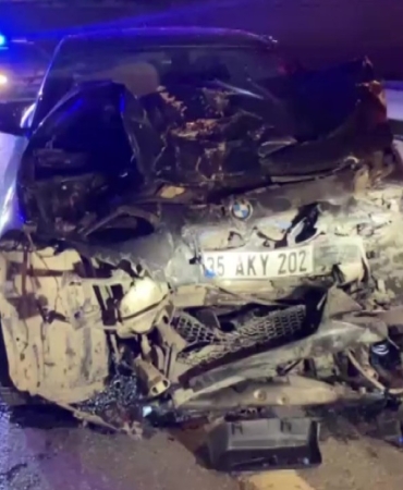 Kocaeli’de zincirleme kaza: 4 araç birbirine girdi, 3 yaralı