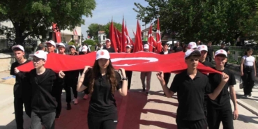 Edirne’de 19 Mayıs coşkusu: Bayrağını alan kutlama alanına koştu