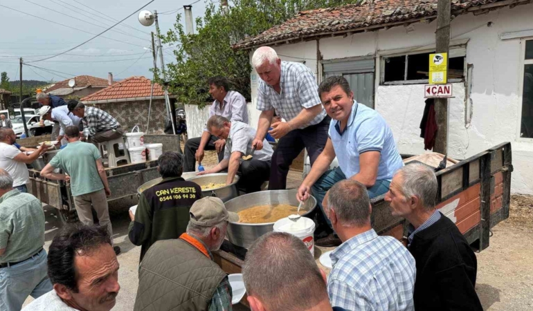 2 bin kişi köy hayrında buluştu