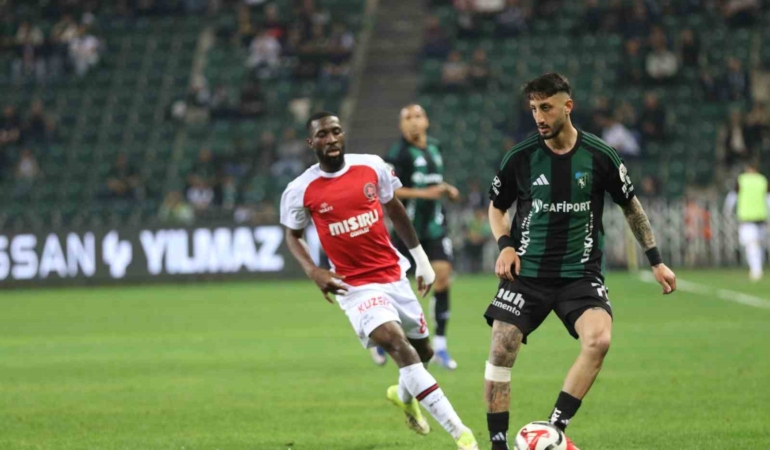 Trendyol Süper Lig: Kocaelispor: 0 - Fatih Karagümrük: 1 (Maç sonucu)