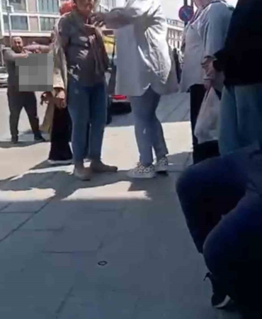 Üsküdar’da fast-food zinciri protestosunda gerginlik