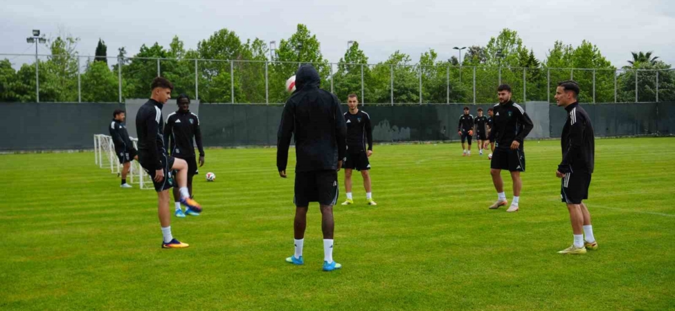 Selçuk İnan: "Saha içi bizim namusumuz"