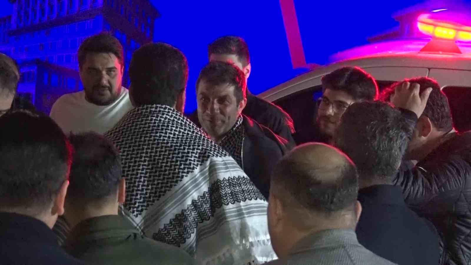 Küresel Sumud Filosu aktivistleri sağlık kontrolünün ardından Adli Tıp Kurumu’ndan ayrıldı