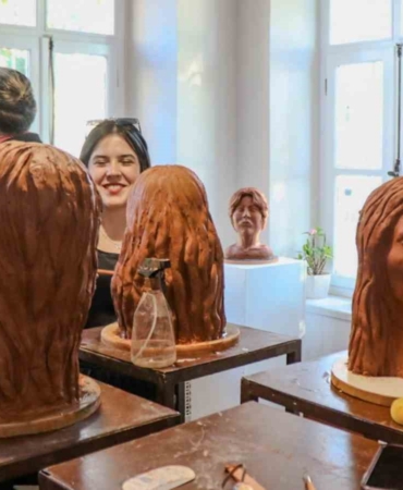 Lise öğrencilerinden yıl sonu sanat sergisi