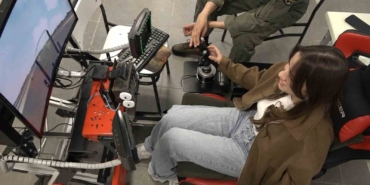 BTÜ’de F16 heyecanı...Gençler kokpite geçti