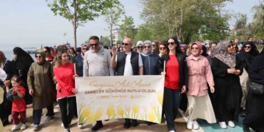 Darıca’da Anneler Günü yürüyüşü düzenlendi