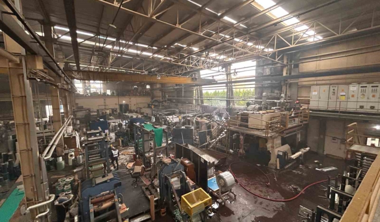 Fabrikanın buhar kazanı patladı, ortalık savaş alanına döndü: 1’i ağır 8 yaralı