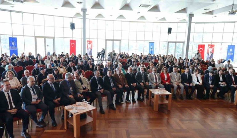 Anadolu’nun seramik kültürü Bursa’da konuşuldu