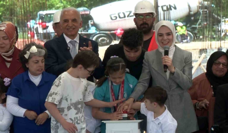 Bakan Göktaş: “Türkiye son 24 yılda sosyal politika alanında sessiz fakat çok derin bir devrim gerçekleştirdi”
