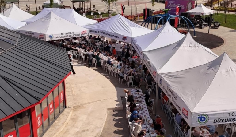 Anneler buluştu