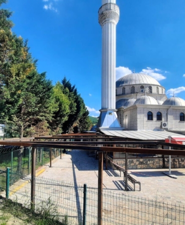 İbadethaneler bayrama hazırlanıyor