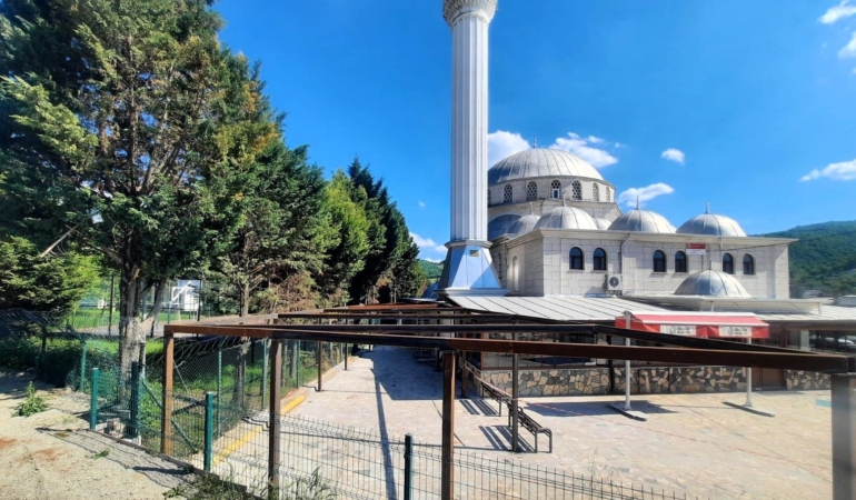 İbadethaneler bayrama hazırlanıyor