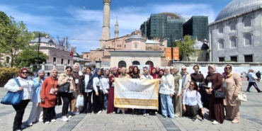 Afyonkarahisarlı gençler, İstanbul’un tarihi mekanlarını ziyaret etti