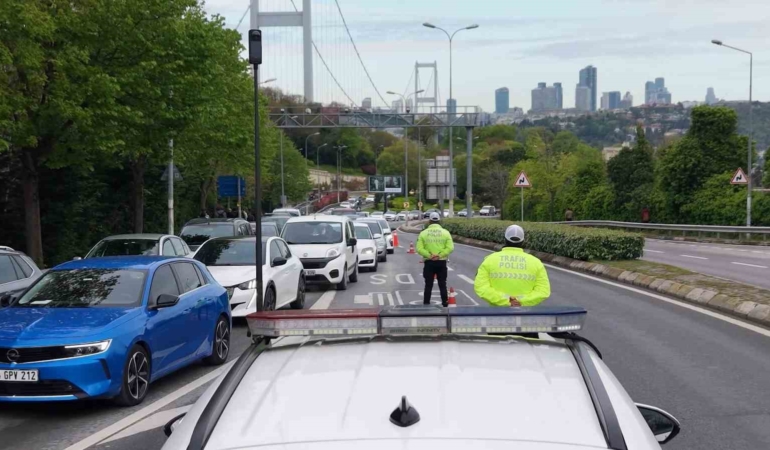 Emniyet kaynak yapan sürücülere göz açtırmıyor