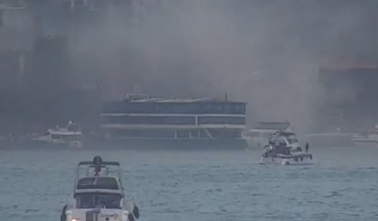Bebek Sahili’nde teknede çıkan yangın söndürüldü