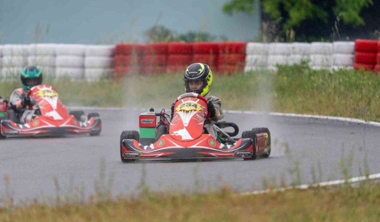 Dynamic Racing Team Türkiye Karting Şampiyonası’nın ikinci ayağında zirvede
