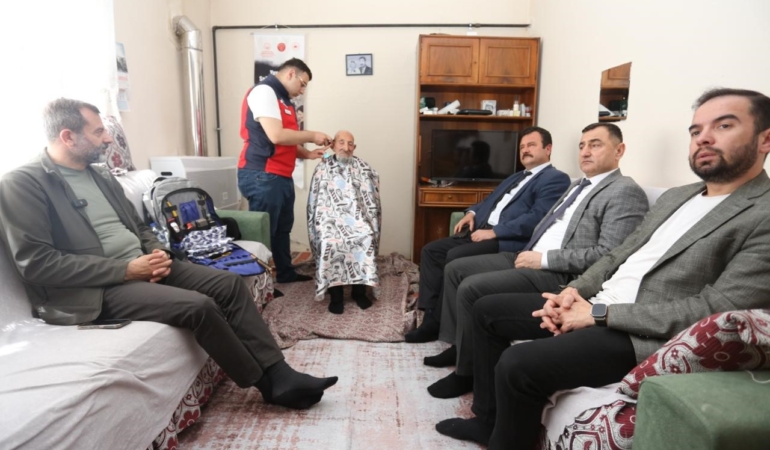 Gürsu’da çocuklara destek, büyüklere vefa