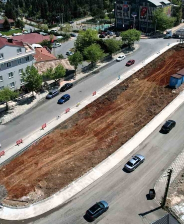 Tuzla ve Battalgazi Caddesi’nde kavşak düzenlemesi