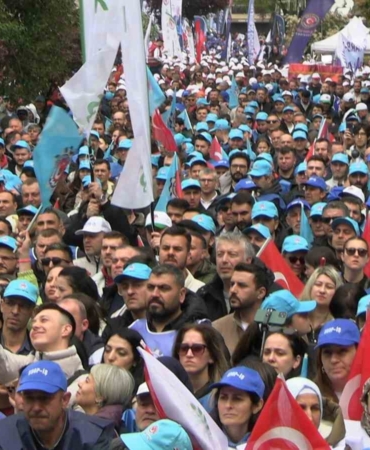 Edirne’de 1 Mayıs’ta meydanlar doldu, kalabalık alana sığmadı