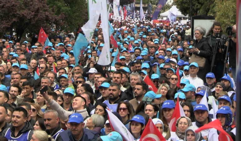 Edirne’de 1 Mayıs’ta meydanlar doldu, kalabalık alana sığmadı
