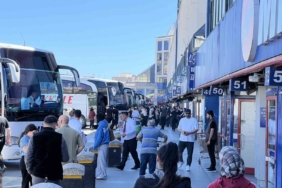 Bayram tatili dönüşleri başladı: 15 Temmuz Demokrasi Otogarı’nda yoğunluk yaşandı