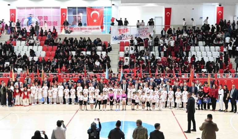 Bozüyük’te 19 Mayıs Atatürk’ü Anma, Gençlik ve Spor Bayramı coşkuyla kutlanıyor