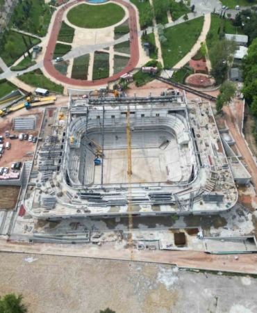 Atatürk Spor Salonu hızla yükseliyor