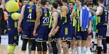 Fenerbahçe, yarı final ilk maçında A. Efes’i konuk edecek
