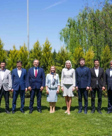 Başkan Subaşı, Karasu Birliği Başkanlığına yeniden seçildi