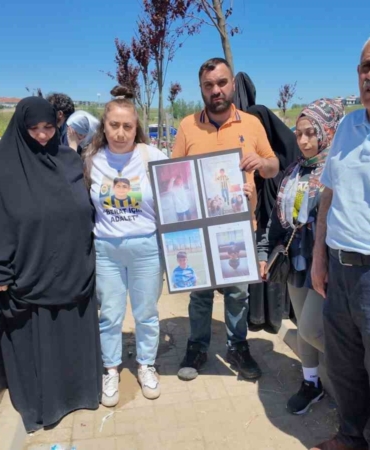 Büyükçekmece’de bıçaklanarak öldürülen 16 yaşındaki Abdulbaki Demirel’in kabrinde hüzünlü bayram