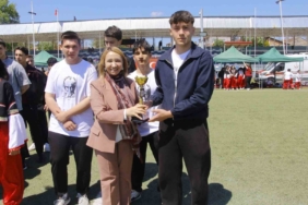 Bilecik’te derece elde eden öğrencilere kupa ve madalyaları verildi
